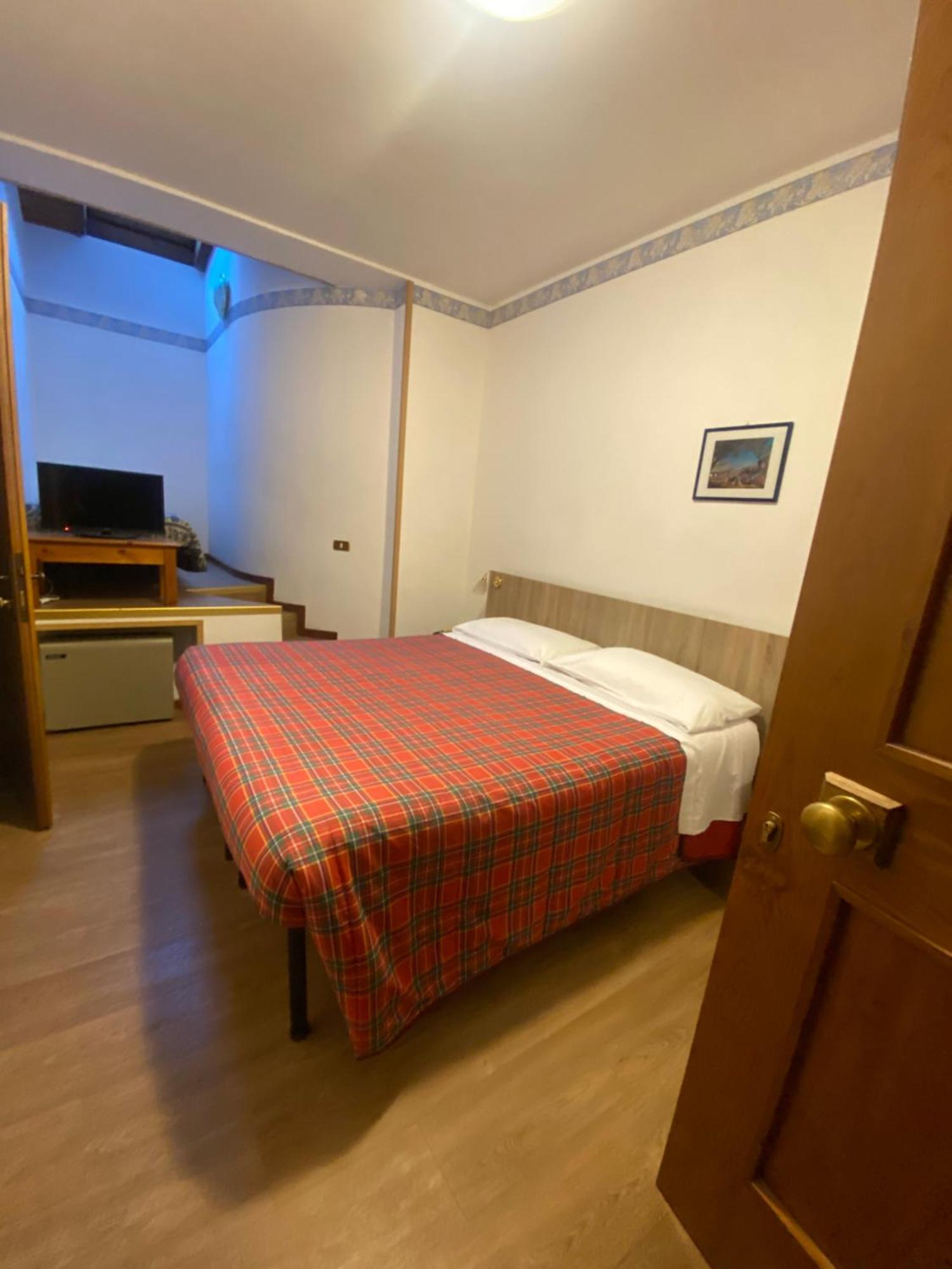 Hotel International Tarvisio Bagian luar foto