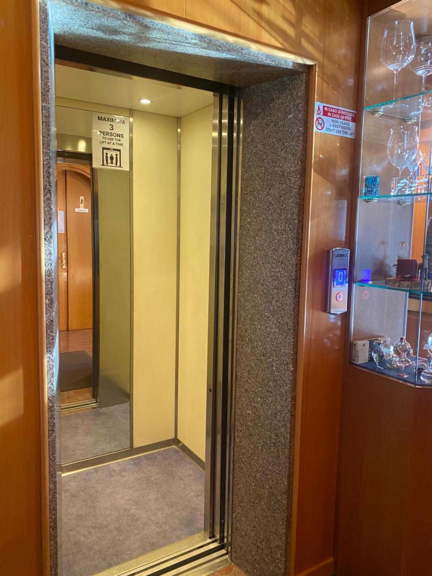 Hotel International Tarvisio Bagian luar foto