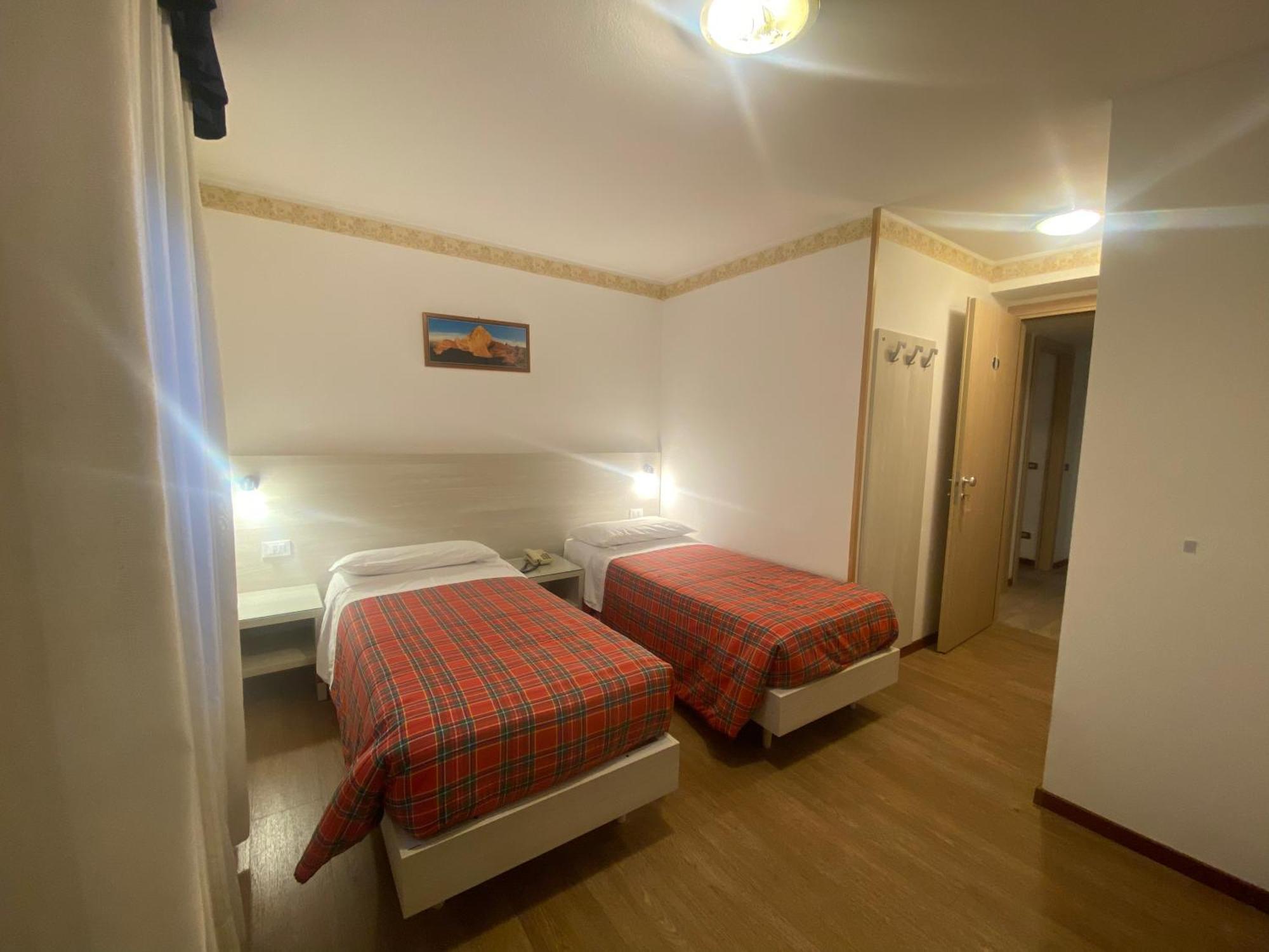 Hotel International Tarvisio Bagian luar foto